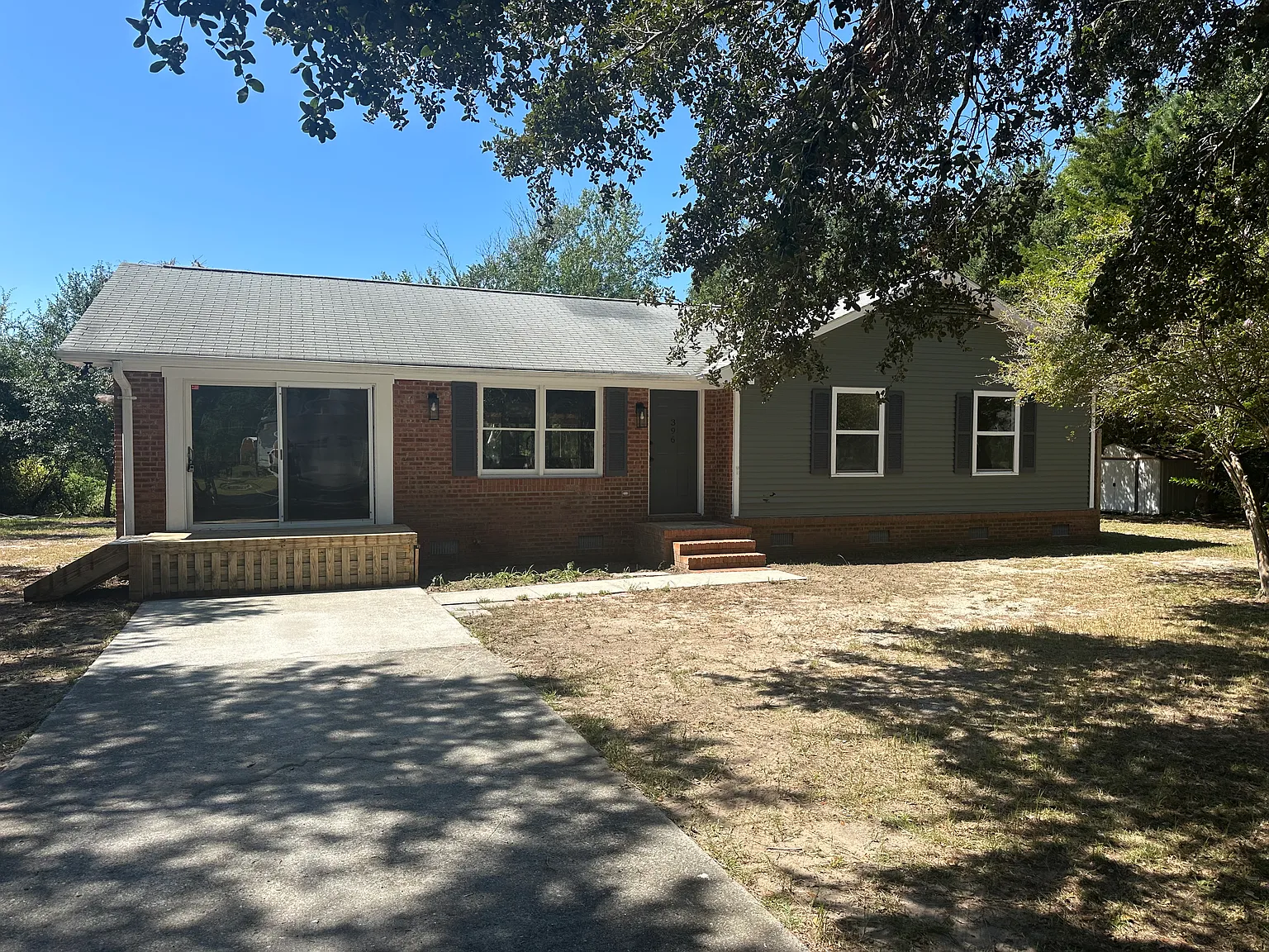 3 bed, 1303 sqft, $1,800 — Photo 2