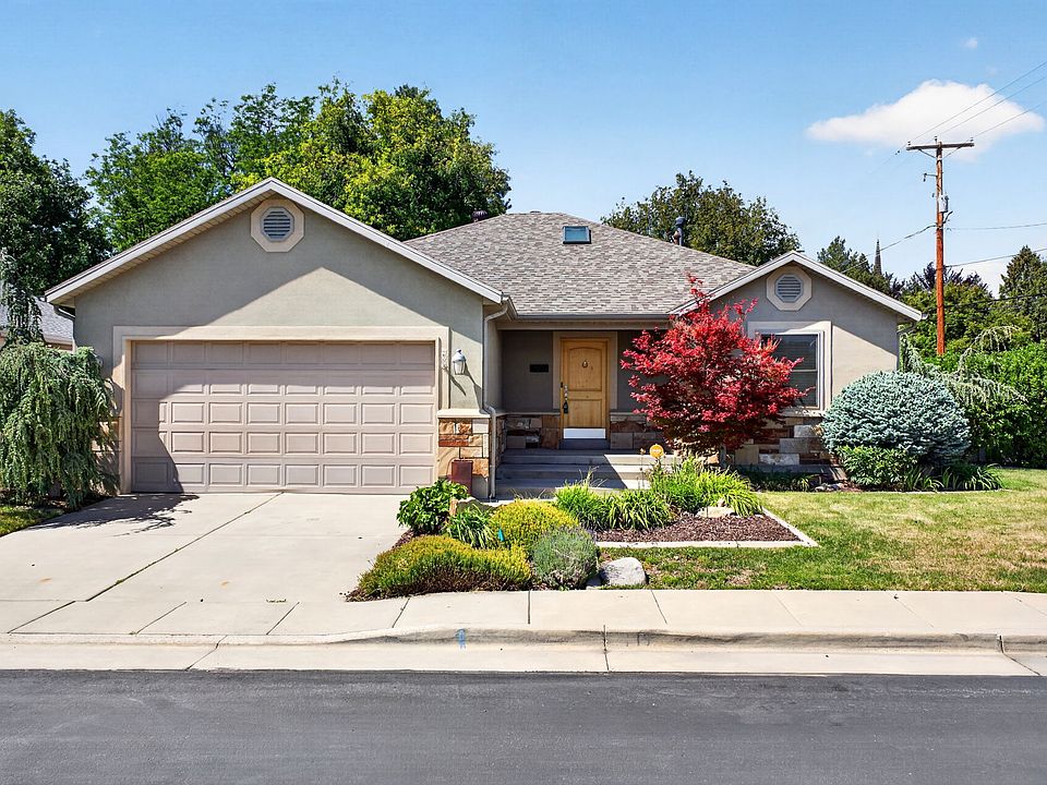 1st image of 1689 E Kierstin Pl