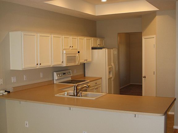 5th image of 11241 E Dartmouth Cir