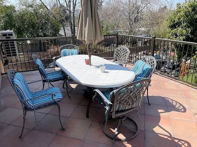 2851 Casitas Ave — Photo 11
