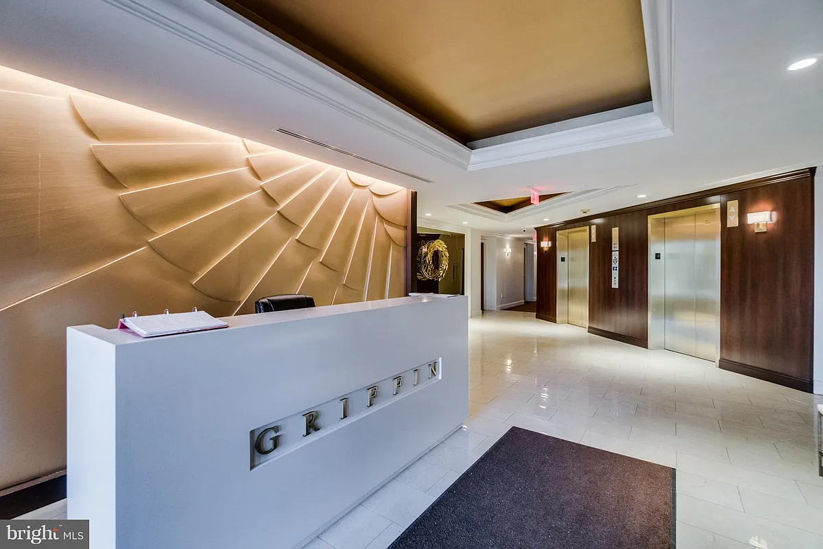 Lobby - 955 26th St NW #103