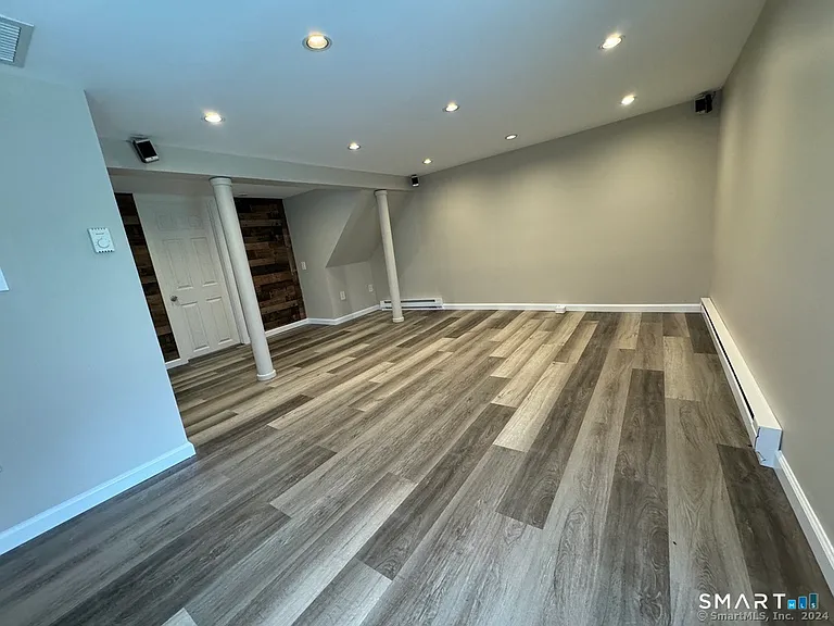 55 White Oak Ln — Photo 10