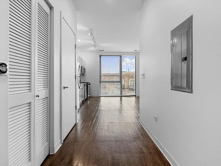 831 N Milwaukee Ave #508 — Photo 8