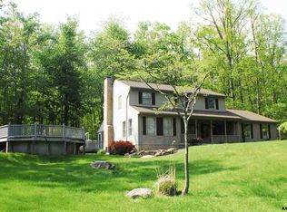 5047 Ore Bank Rd, Hellam, PA 17406
