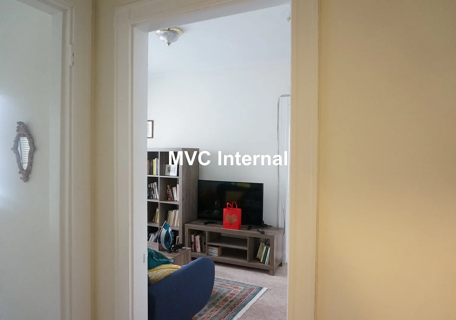 Nice4 bed in Allston — Photo 3