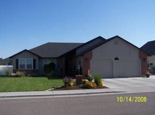 1204 Tara Ct, Fruitland, ID 83619