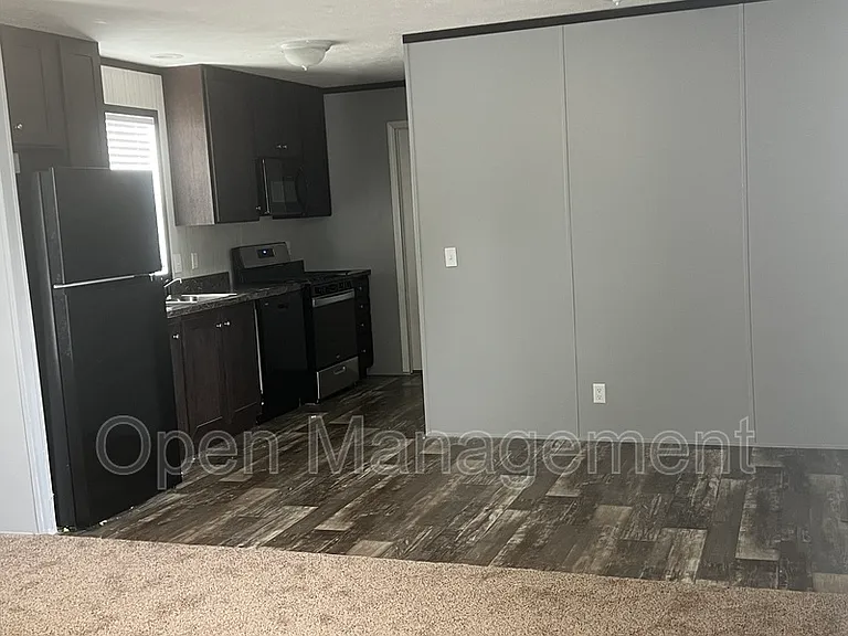 825 1st Ave E #60 — Photo 8