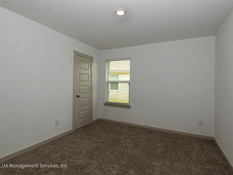 8038 Brahman Ln — Photo 14