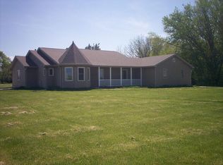 9319 Four Mile Rd, Franksville, WI 53126