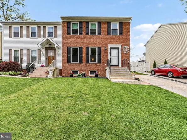 1011 Northfield Dr, Carlisle, PA 17013