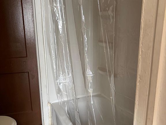 5th image of 109 Wilkes Rd