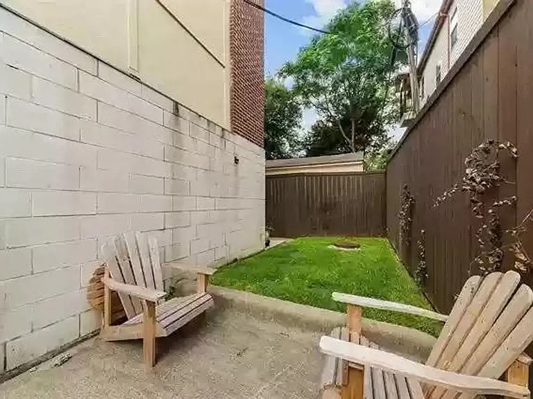5711 Ross Ave #9 — Photo 3