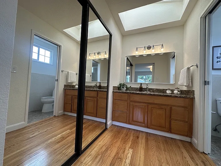 201 Springdale Dr — Photo 11