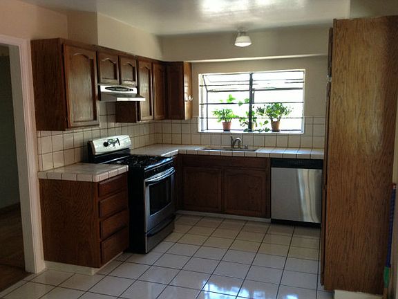 4th image of 987 Melbourne Blvd