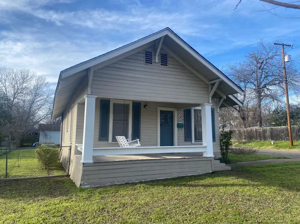 738 N Wall St, Belton, TX 76513