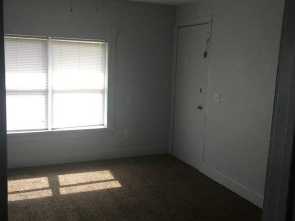 502 Meander St APT 4