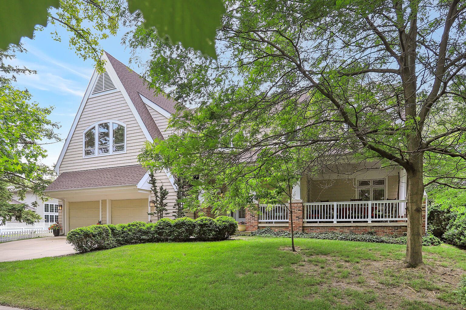 1011 W Charles St, Champaign, IL 61821 | Zillow