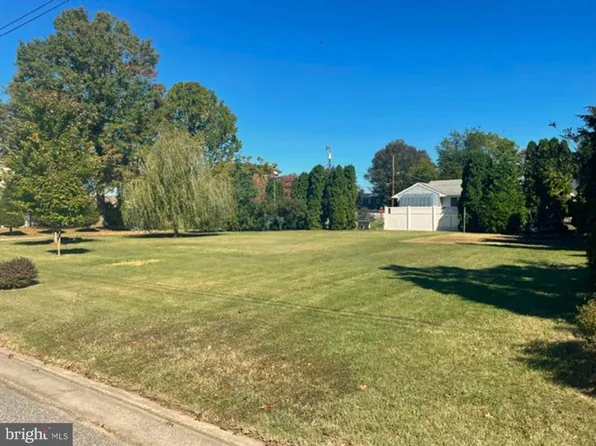 128 Oberlin Rd, Pennsville, NJ 08070