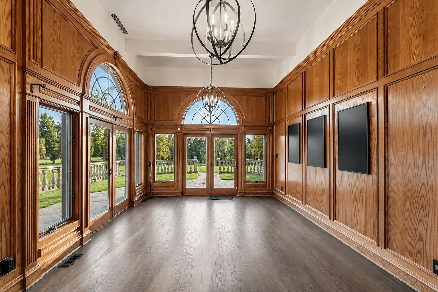 6 bed, 5.5 bath, 6000 sqft, $12,900 — Photo 4