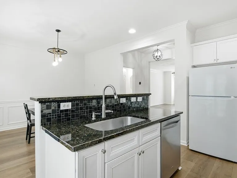 10851 Alderwood Cv — Photo 11