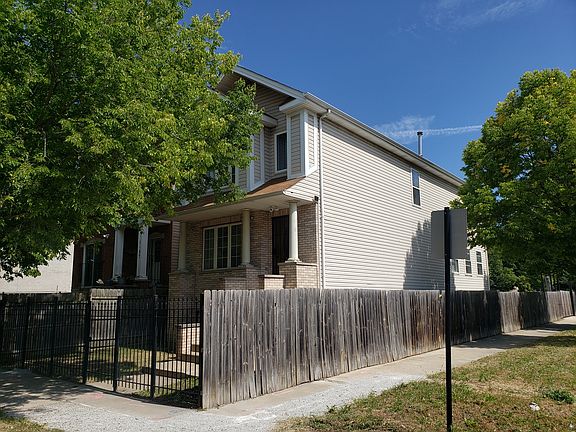 4th image of 1659 S Saint Louis Ave