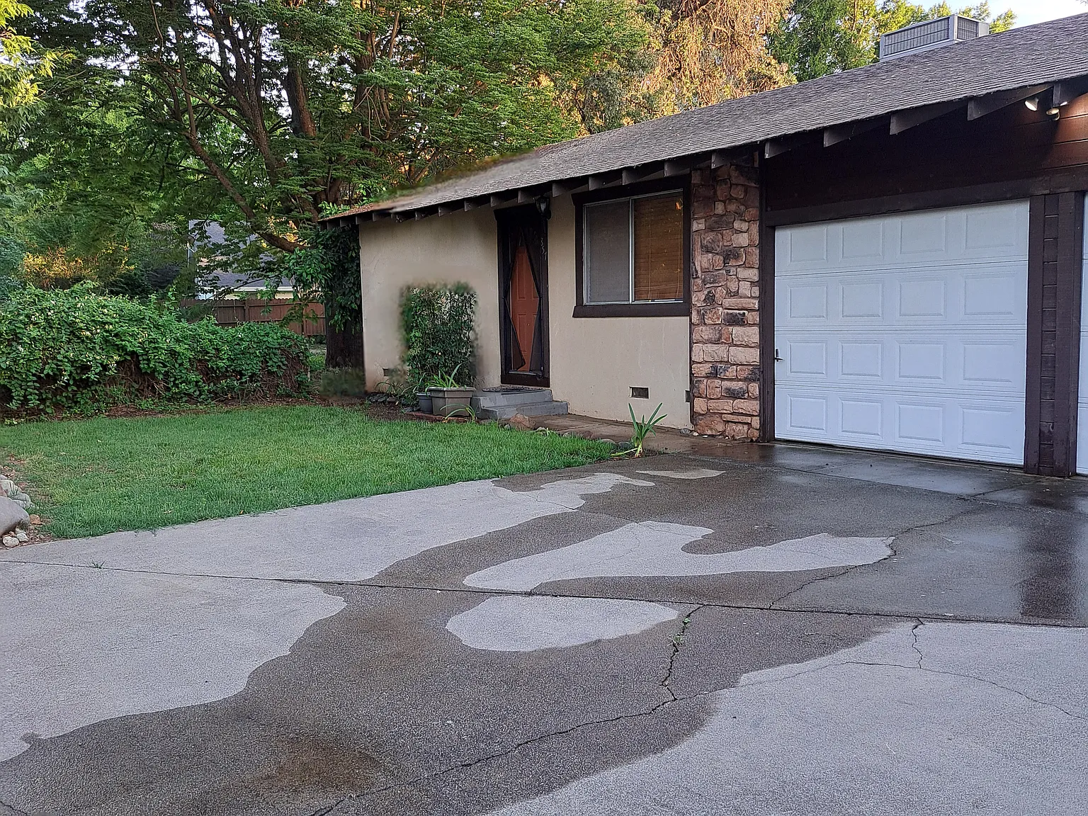Henshaw Ave, Chico — Photo 1