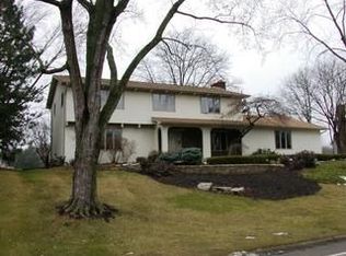 947 Clubview Blvd N, Columbus, OH 43235