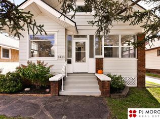 2433 Mary St, Omaha, NE 68112