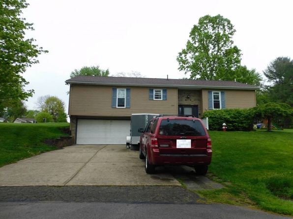 104 Evergreen Dr, Edinboro, PA 16412