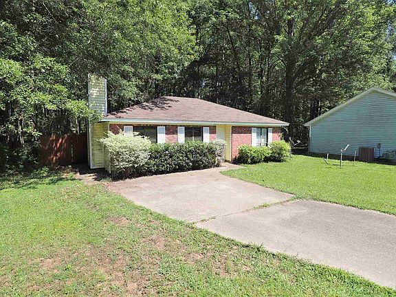 3rd image of 214 Cedarbrook Dr