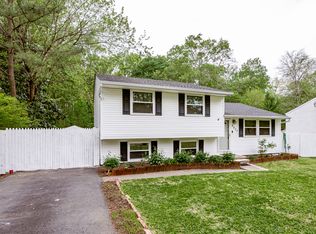 9420 Emmett Ct, Glen Allen, VA 23060