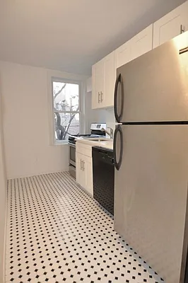 Rented by Camelot Realty Group | media 15