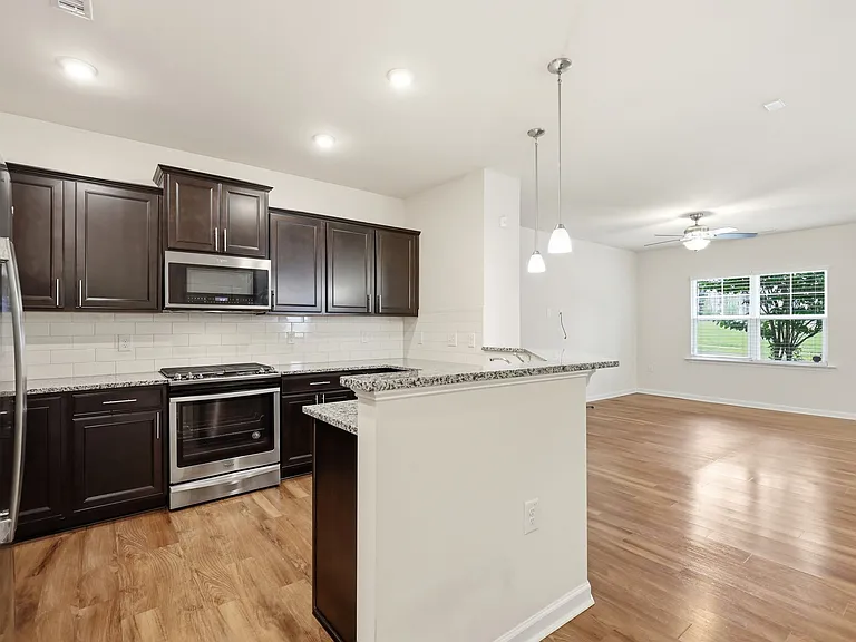 1417 Merrion Ave — Photo 12