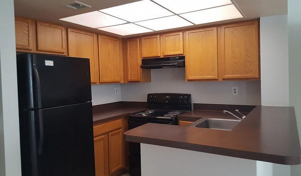1st image of 708 Executive Center Dr APT 26
