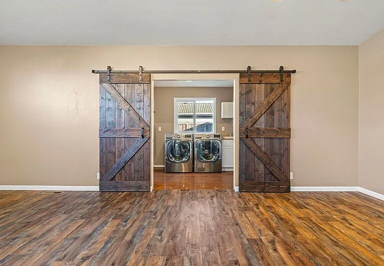 2577 Elysium Ave — Photo 50