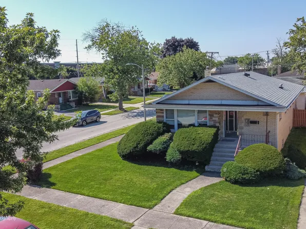 2625 W 94th St, Evergreen Park, IL 60805