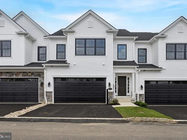 506 Fullerton Farm Ct Lot 22, Warrington, PA 18976