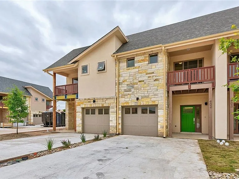 402 Conservation Dr #20 — Photo 2