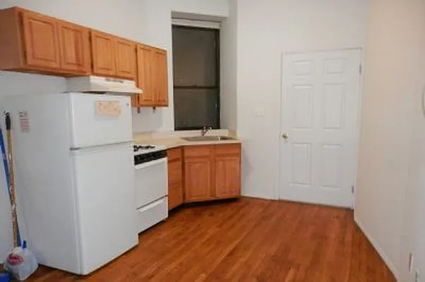 Rented by ArdorNY | media 7
