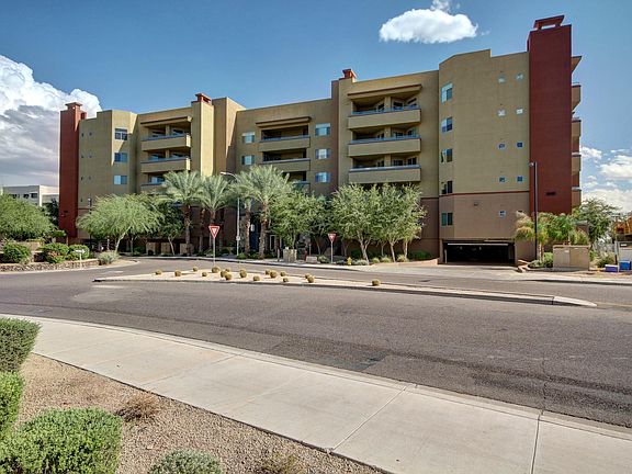 3rd image of 945 E Playa Del Norte Dr