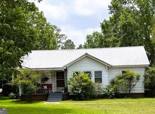 1029 W Main St, Centre, AL 35960