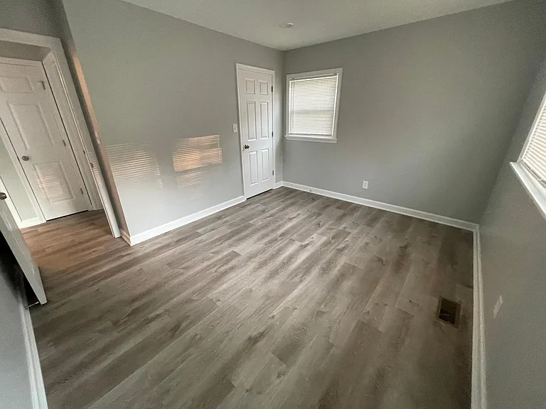 7516 Dogwood Rd — Photo 17