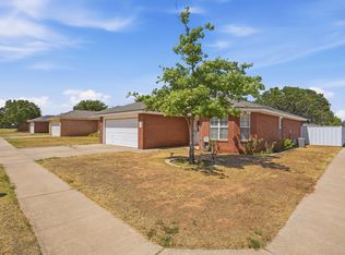 1802 76th St, Lubbock, TX 79423