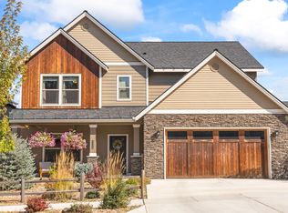 63326 NW Thoroughbred Pl, Bend, OR 97703