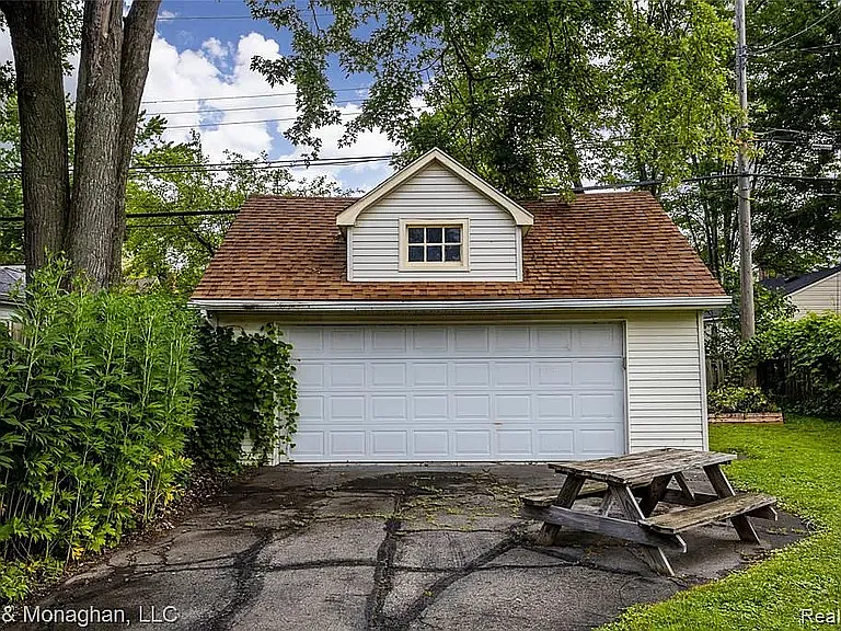 1308 Hampton Rd — Photo 36