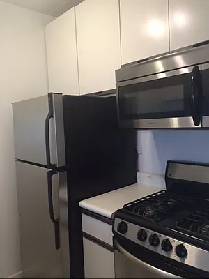 Rented by Fischer Group Realty, LLC | media 14