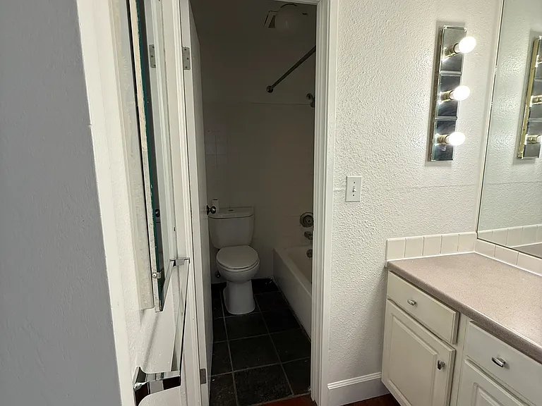 2835 S Monaco Pkwy #1-207 — Photo 14