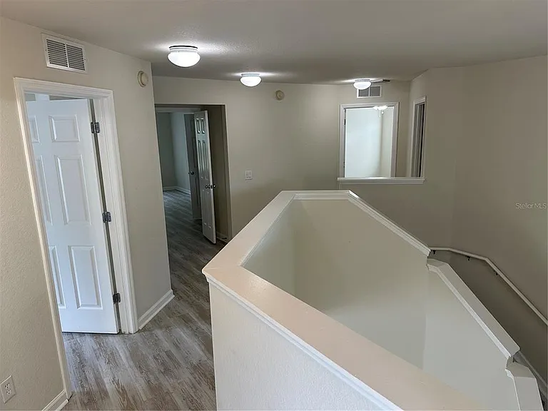 5097 SW 40th Pl — Photo 12