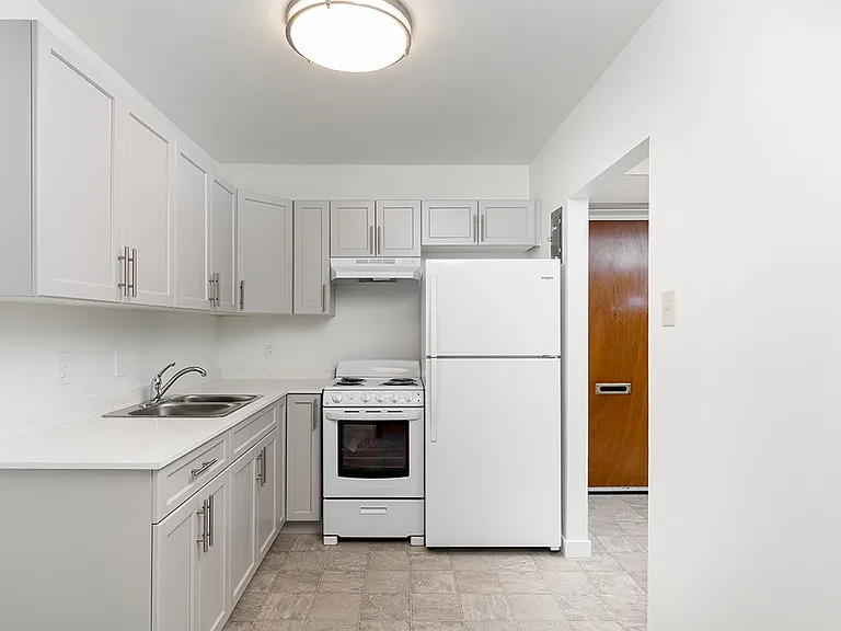 1301 Rothesay St #406 — Photo 15