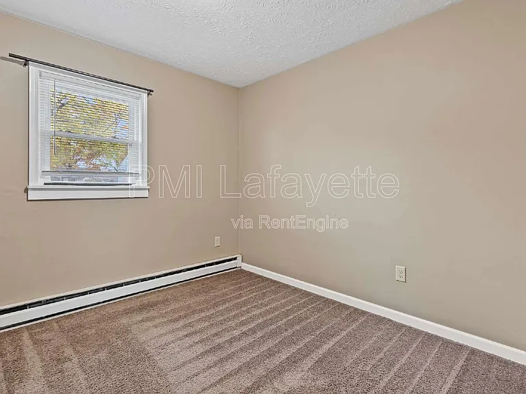206 W Oxford St — Photo 9